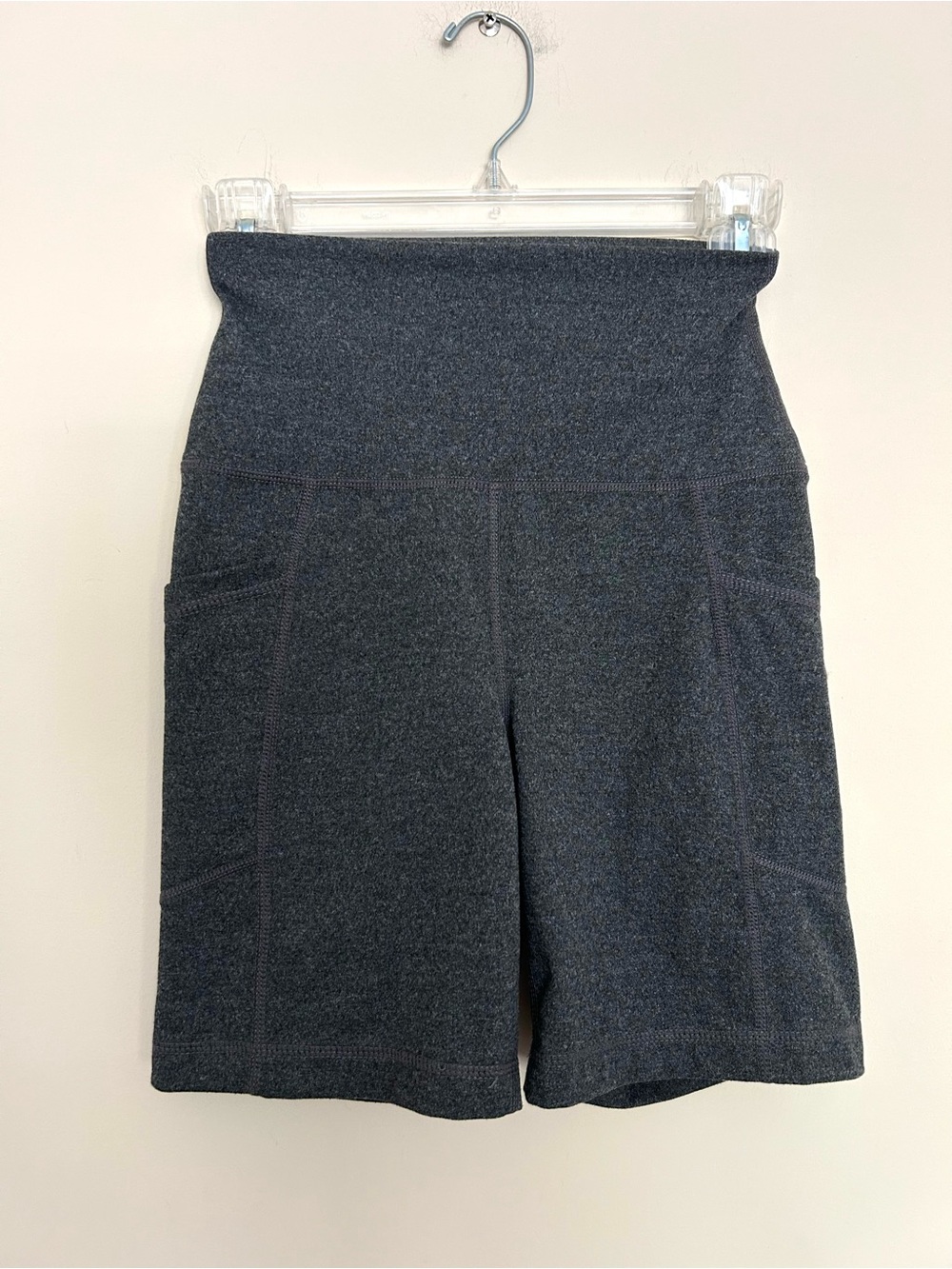 High-Rise Women’s Dark Gray Bike Shorts with Side Pockets